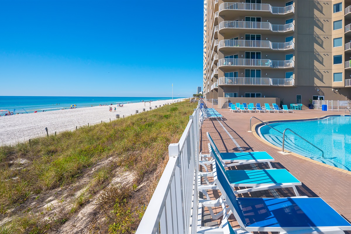 Beach people, or pool people? We love both!