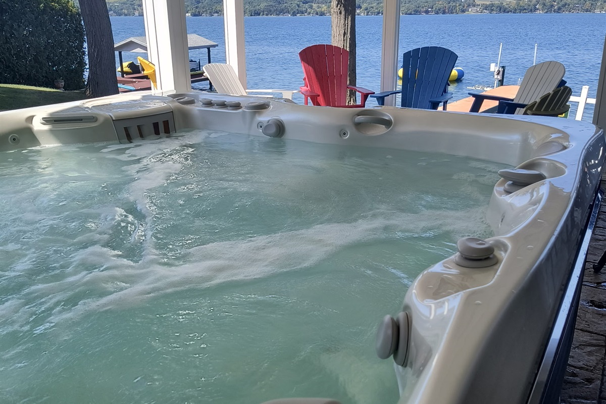 Brand new saltwater hot tub
