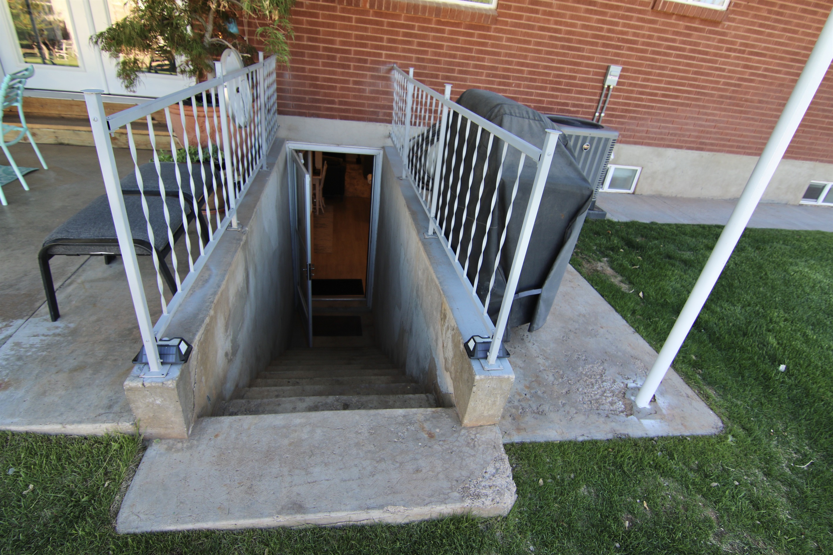 entrance in back of house