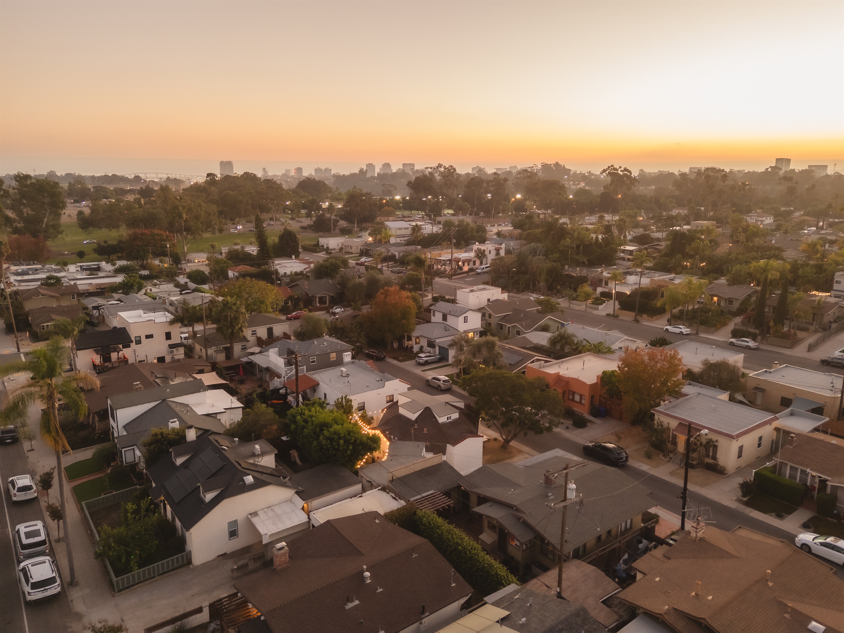 Located in a quiet, walkable neighborhood just minutes from Balboa Park and the zoo. You'll love how peaceful yet central this spot is!