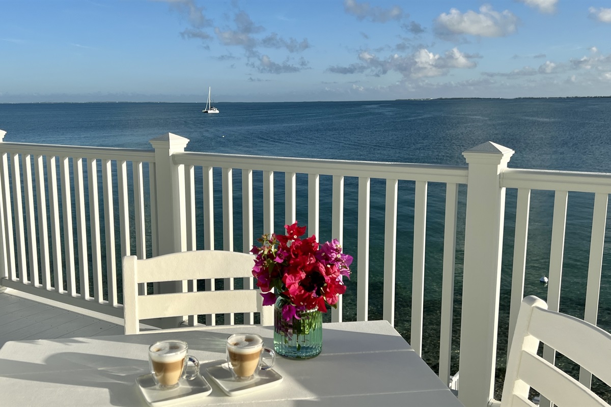 MERMAID COVE Luxury directly on the Sea of Abaco.