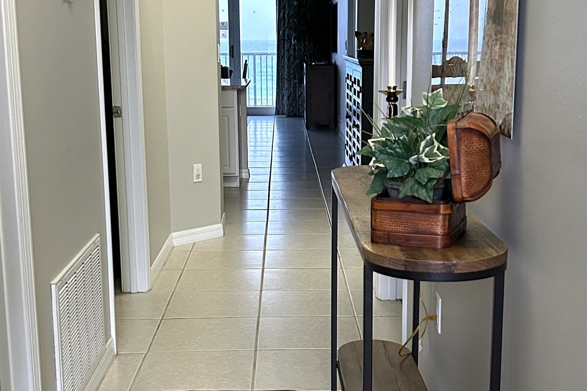 Interior/Entry