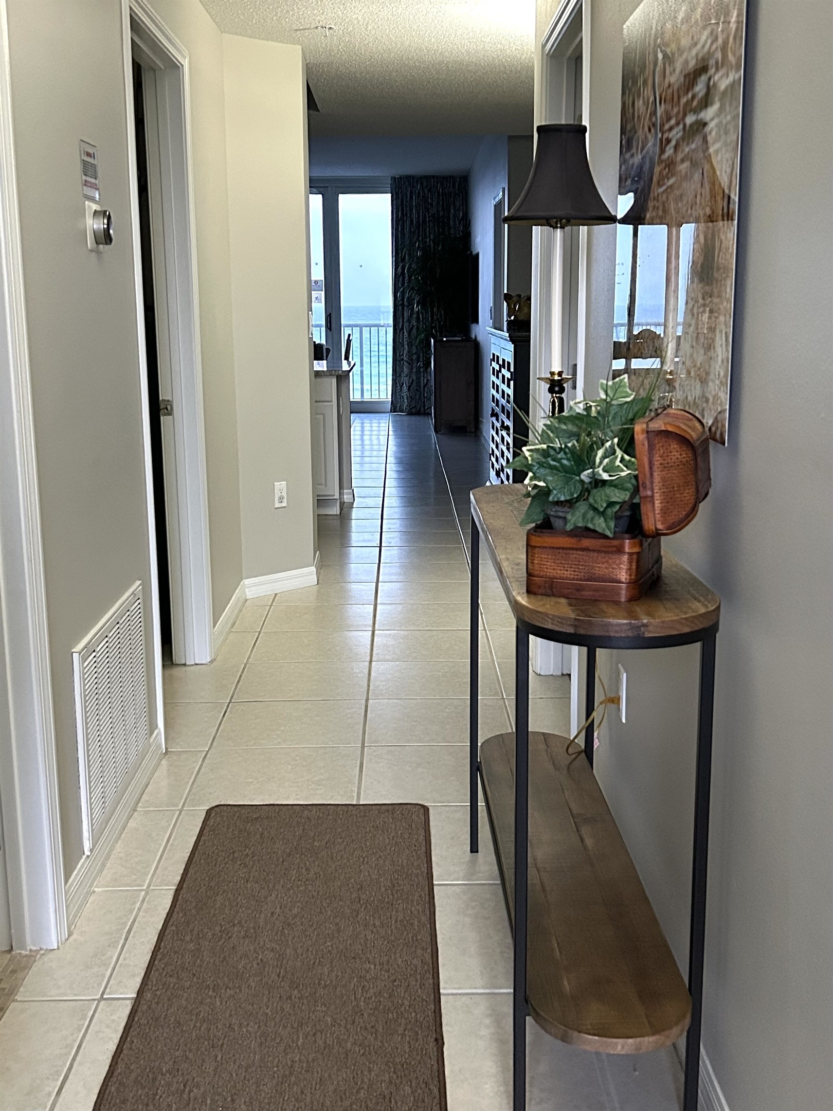 Interior/Entry