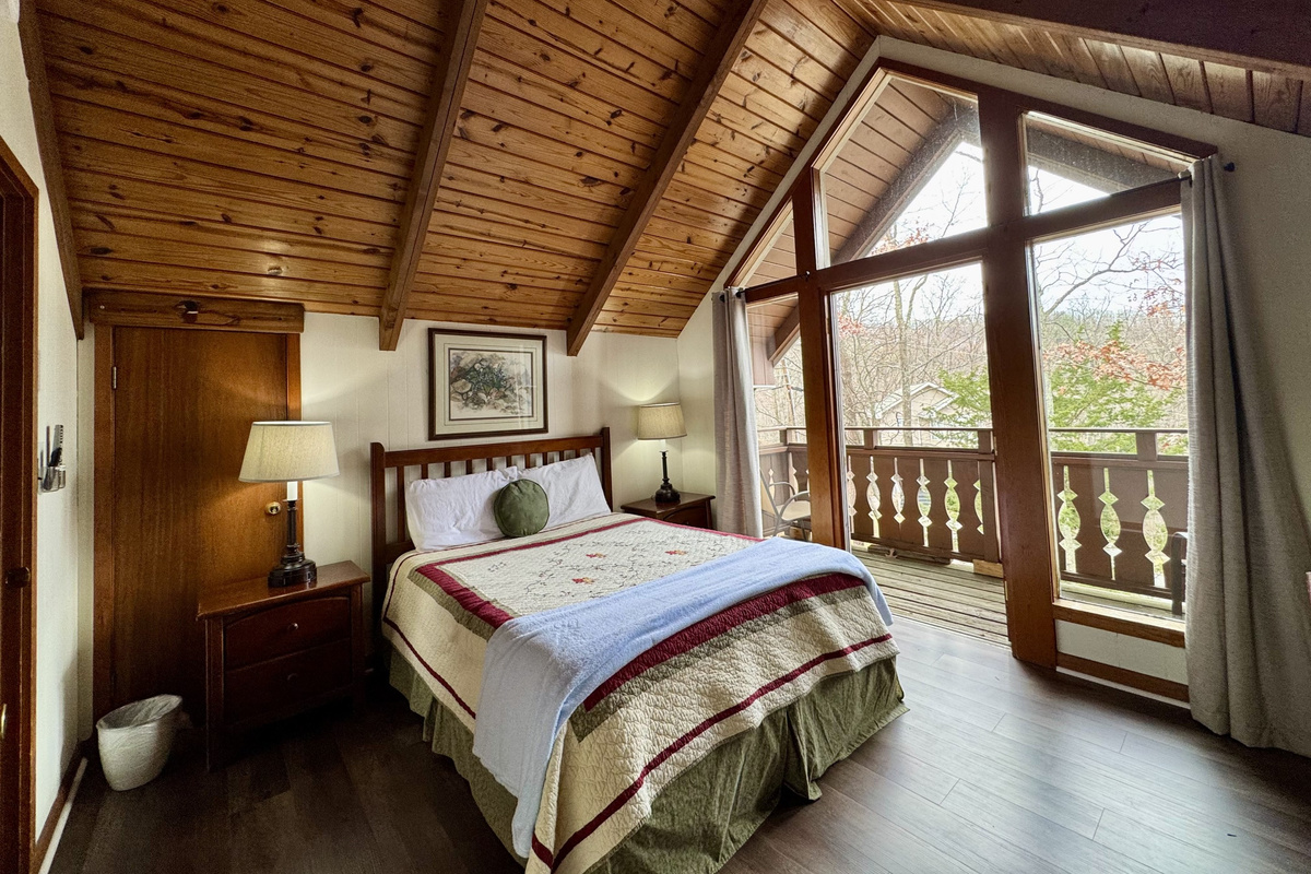 Christmas Upstairs Bedroom with Balcony Seating