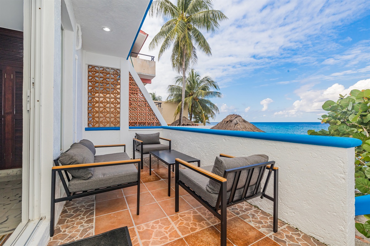 Bungalows Private Outdoor Lounge Area with Ocean View