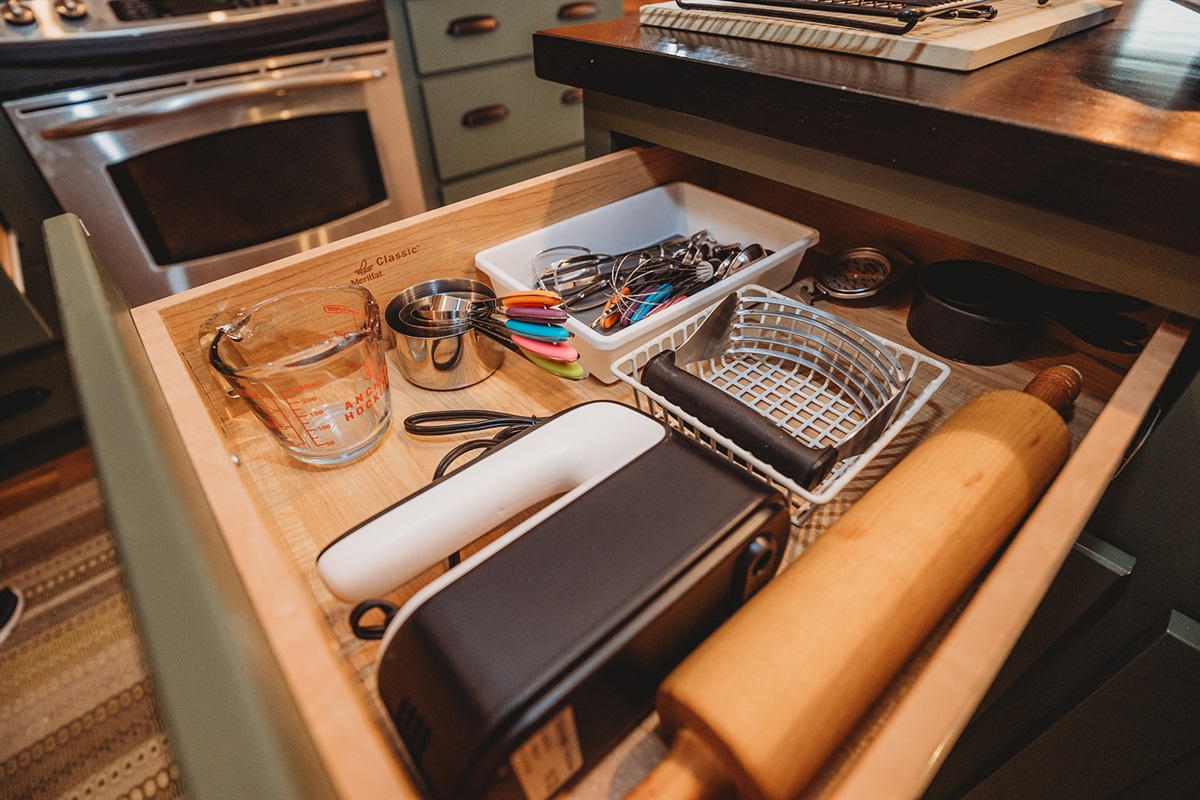 Fully Stocked Kitchen Perfect For Your Family