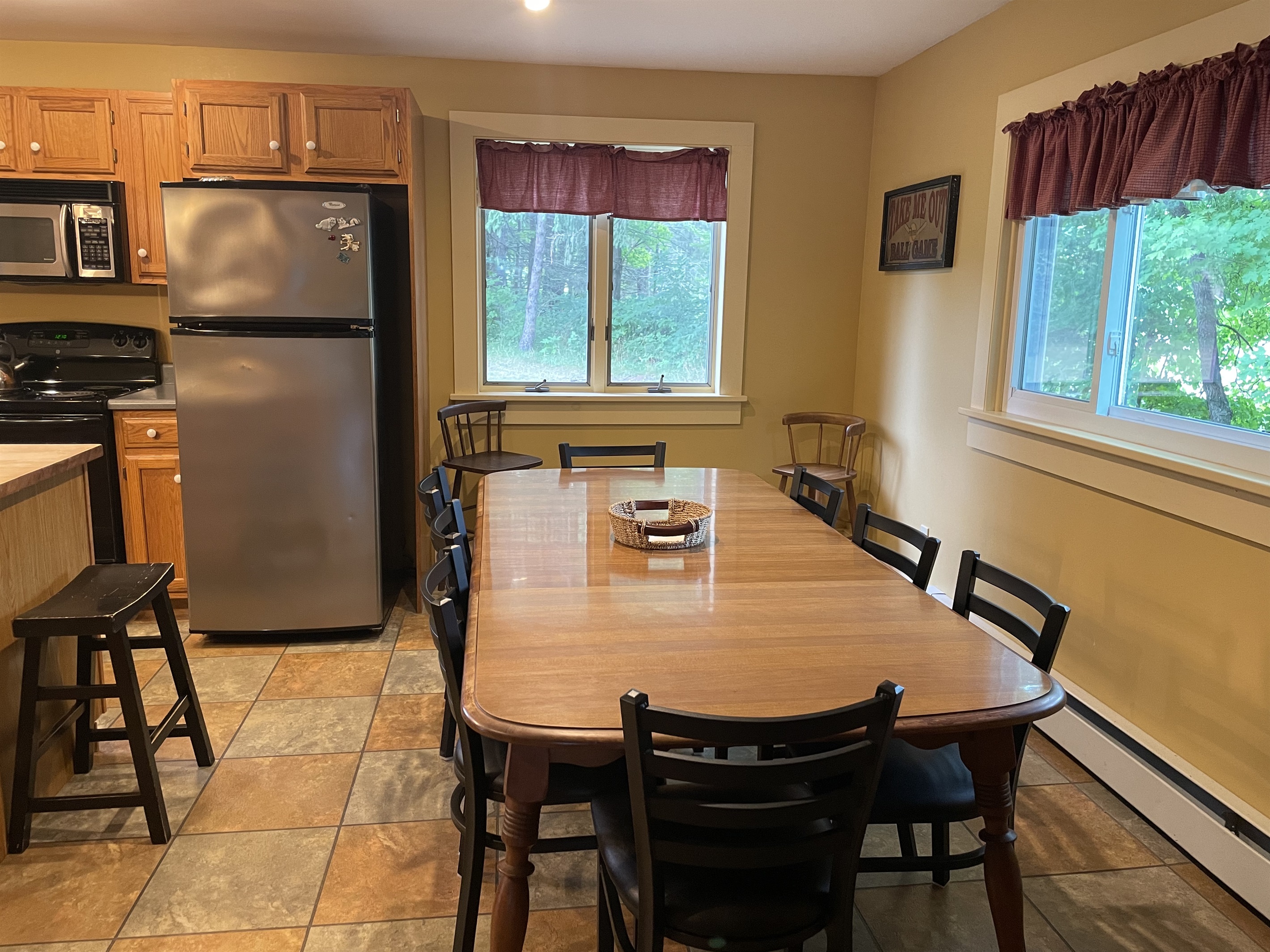 Kitchen with dining area
