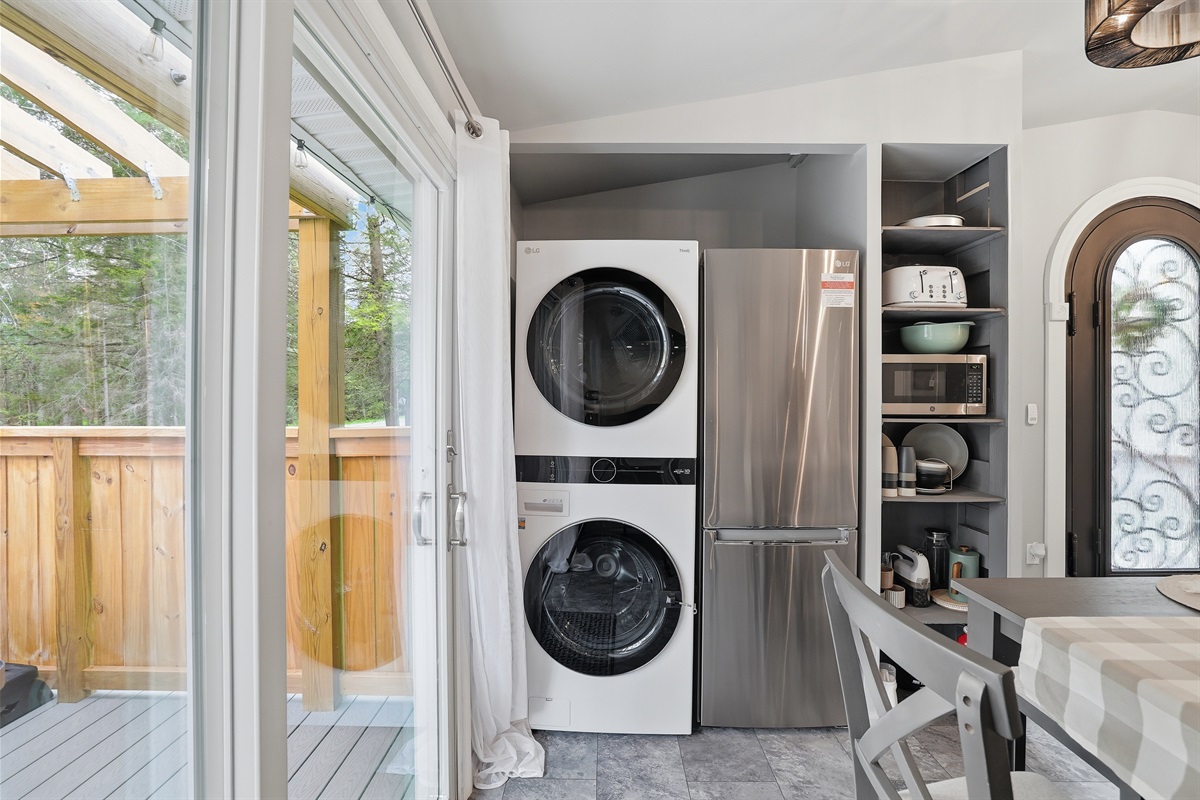Wash and dry your clothes throughout your stay. Perfect for stays with kids who love running around the backyard.