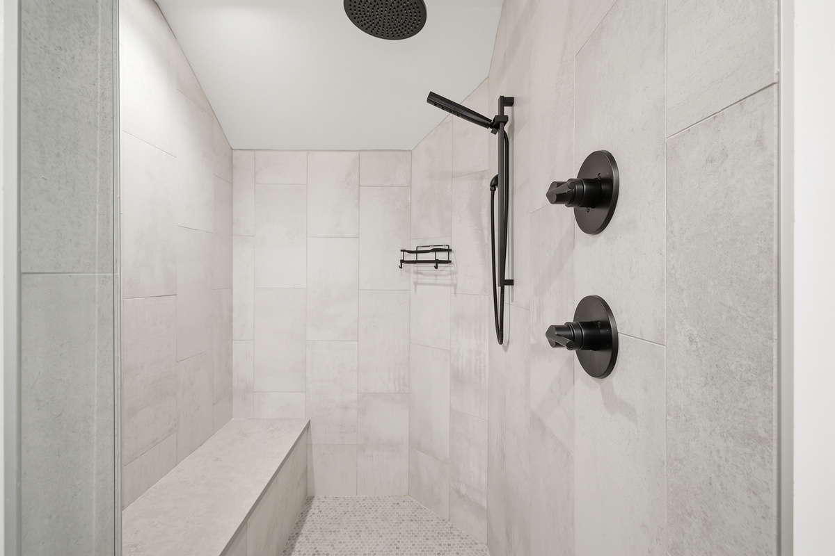 Main Bathroom Shower