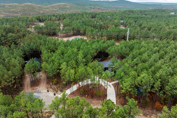 The LuckyOne Circle Driveway