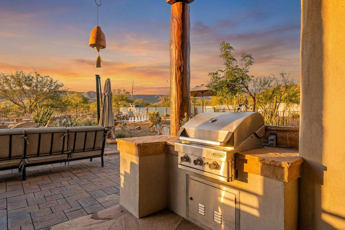 Large gas grill. Slap on some burgers or get fancy with some grilled lobster tails and grilled peach for dessert.