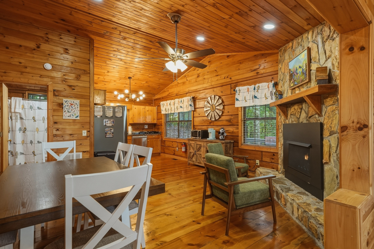 Living and dining arae