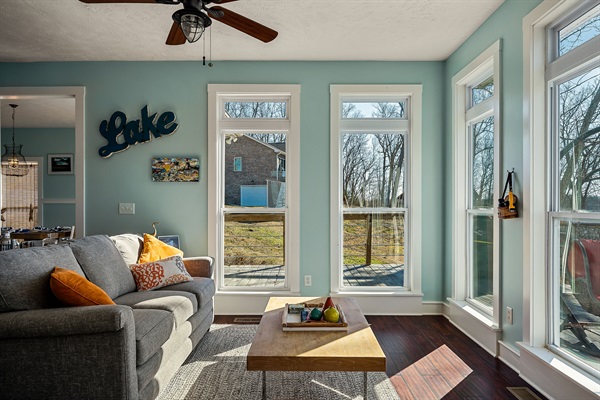 Sitting room overlooking the lake