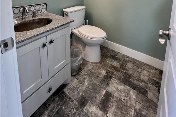 Sparkling clean bathrooms with modern fixtures, fresh towels, and complimentary toiletries ensure a comfortable stay.