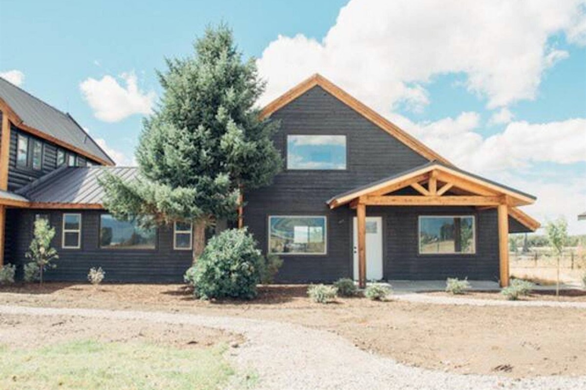 The unit has great features, including a spacious yard.