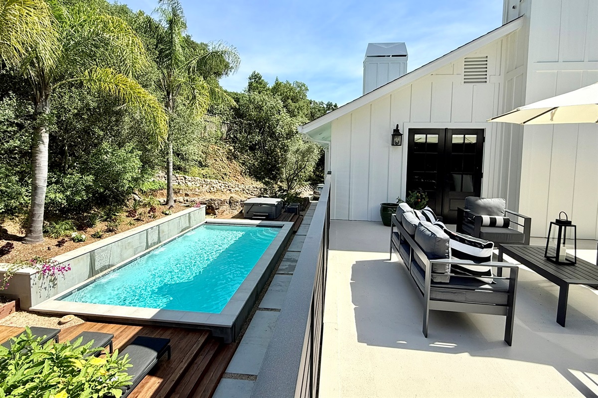 Rooftop deck