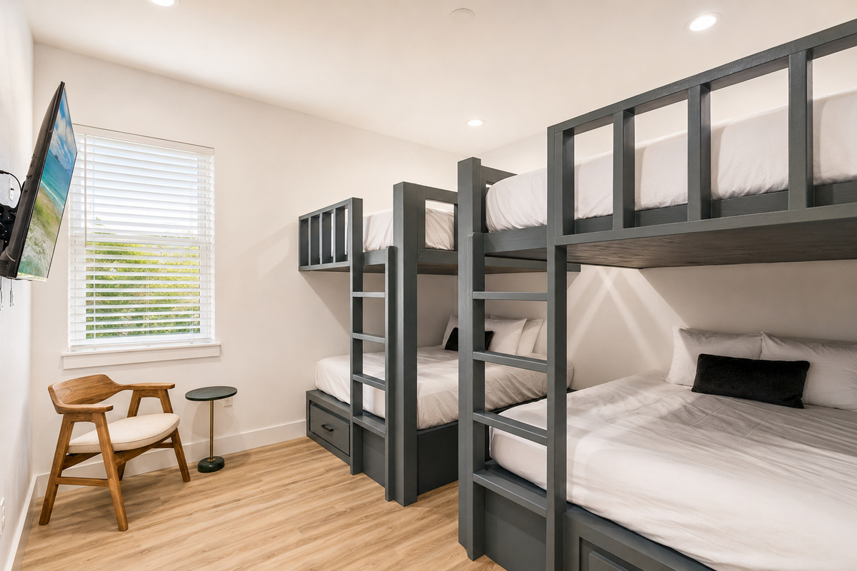Bunk Room #1 | 2 Queen-over-Queen Bunks
