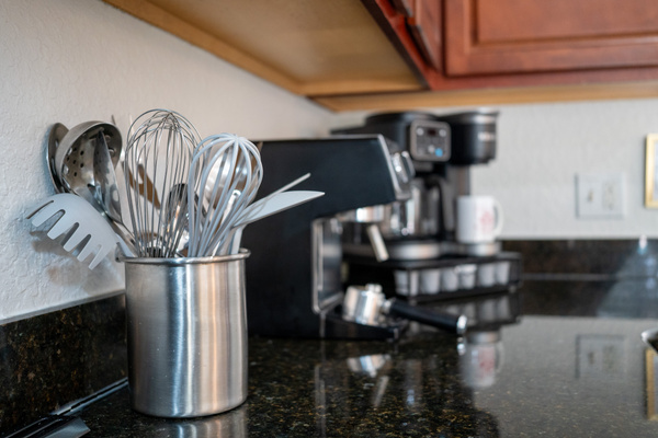 Fully stocked kitchen w/ utensils, espresso machine & double Keurig