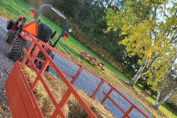 Seasonal Hayrides