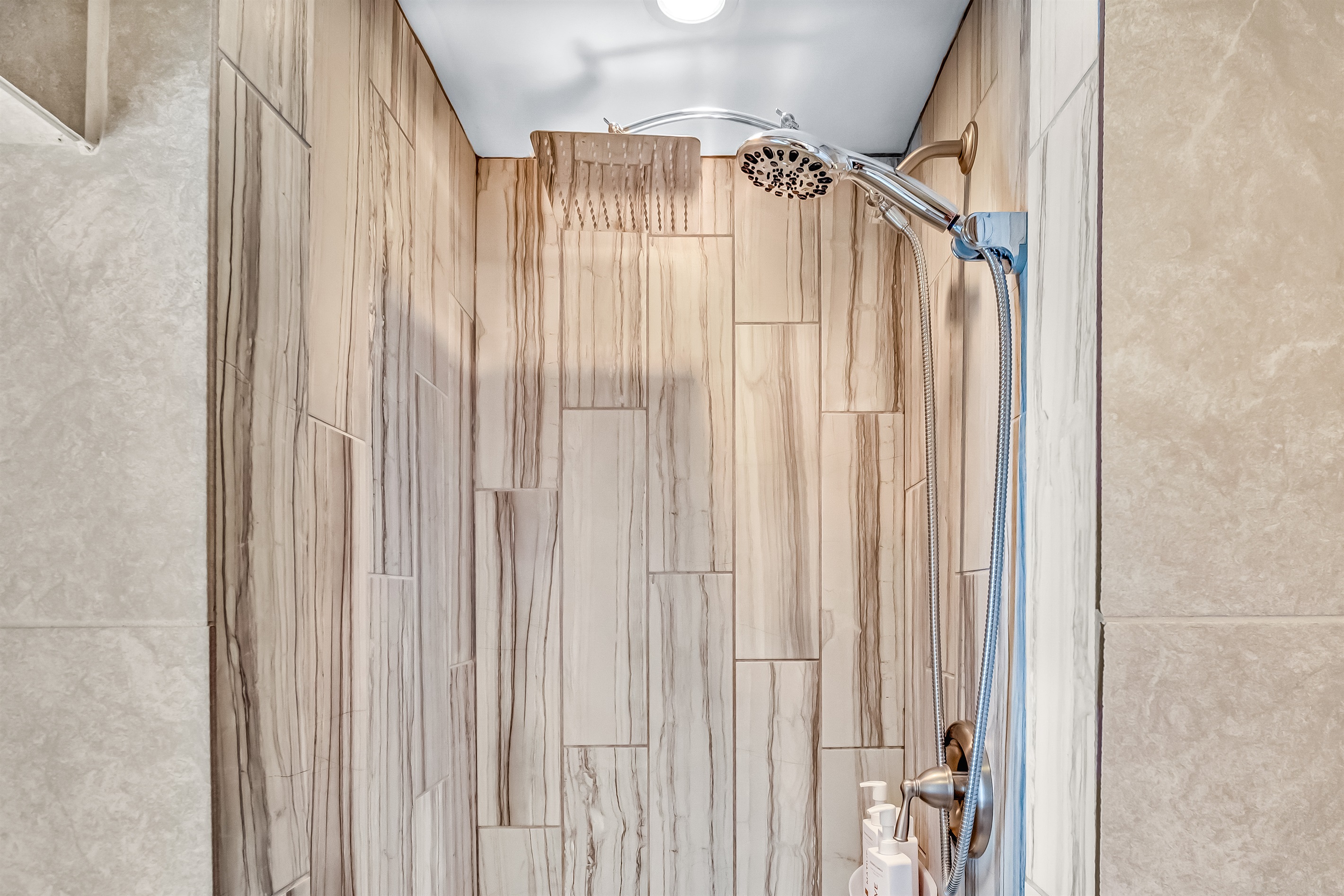 Rainfall showerhead is luxurious.