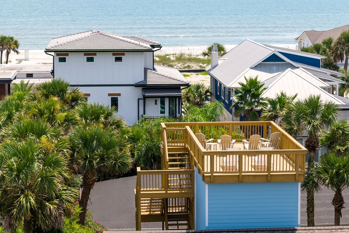 Golden hour with ocean views await on the 4th floor widows peak