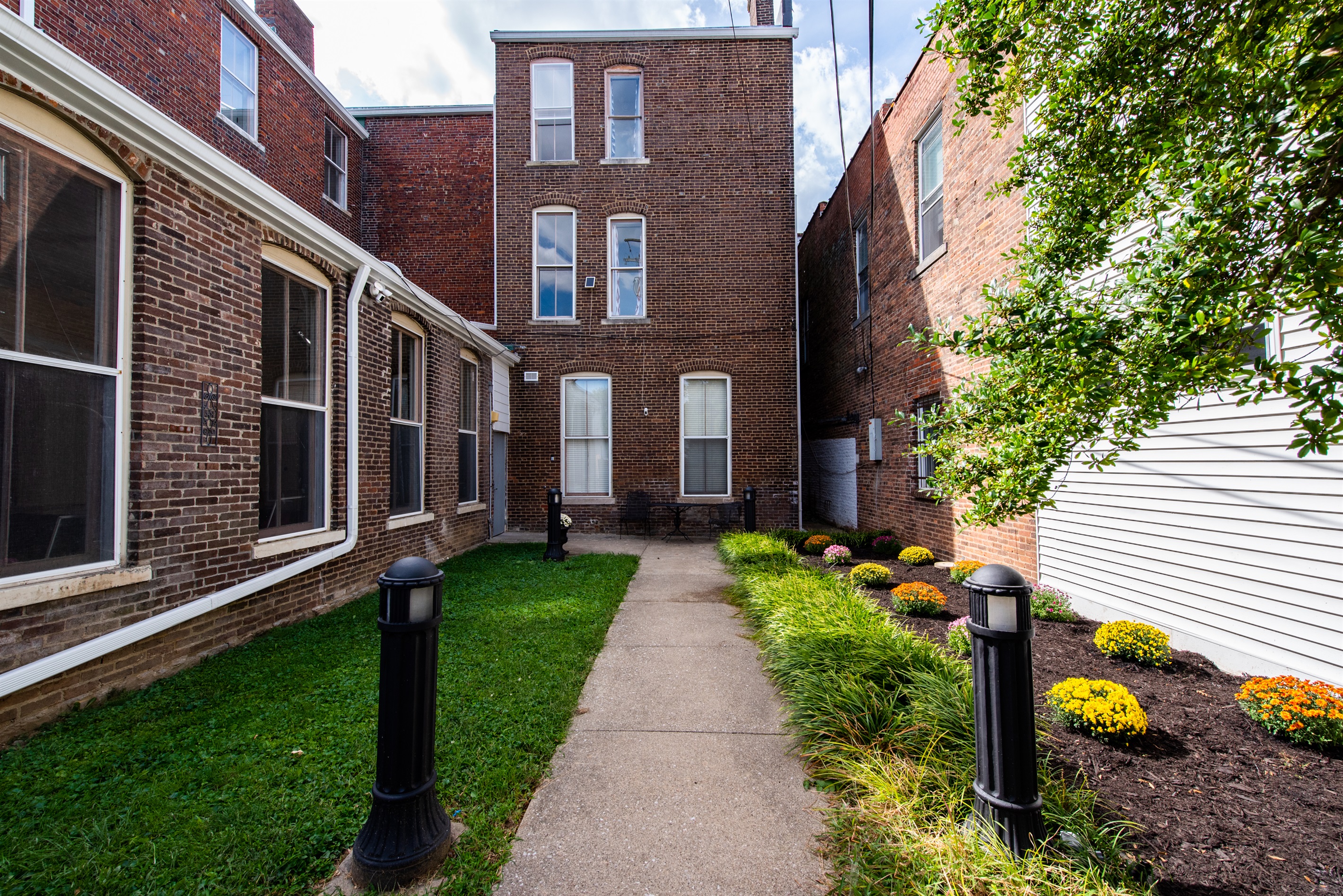 Rear Courtyard to Parking