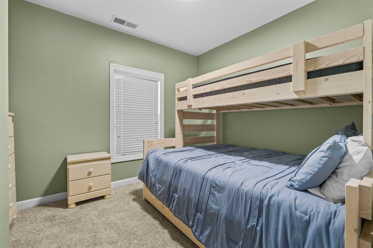 2nd Bedroom, twin, queen and trundle, perfect kids room