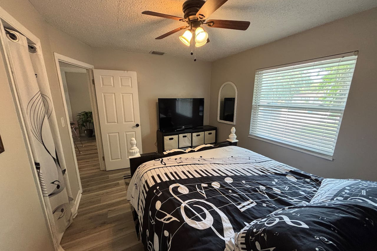 Bedroom