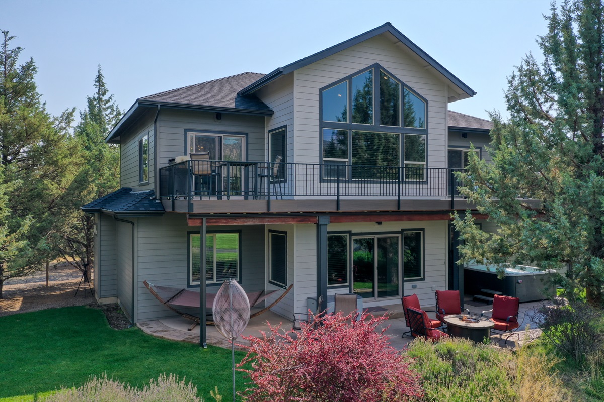 Nestled on the 17th green, our outdoor area features a saltwater hot tub, fire pit, and hammock for those afternoon naps!