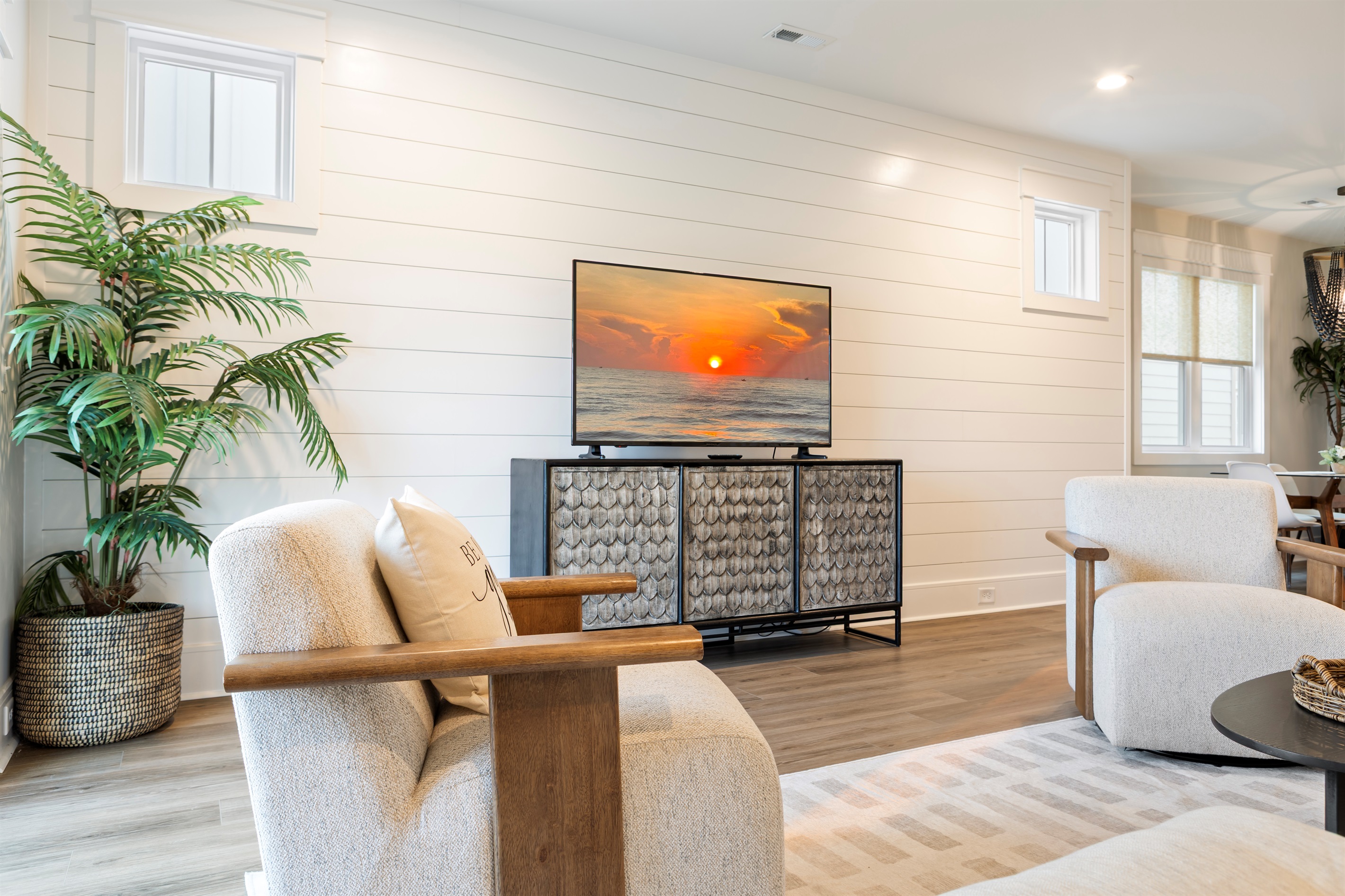 Need your favorite show fix? Enjoy the SmartTV