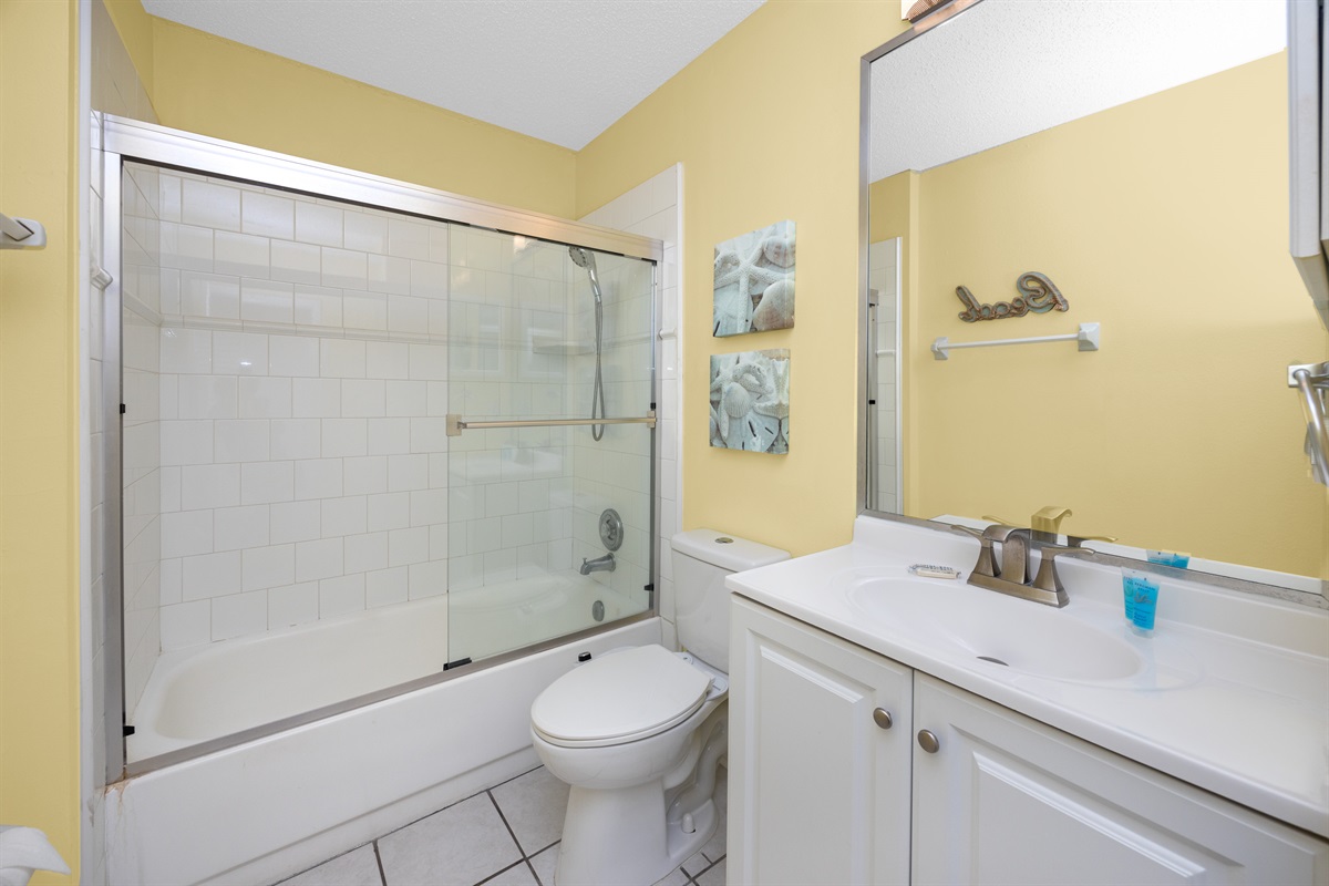 2nd Bath with Tub and Shower