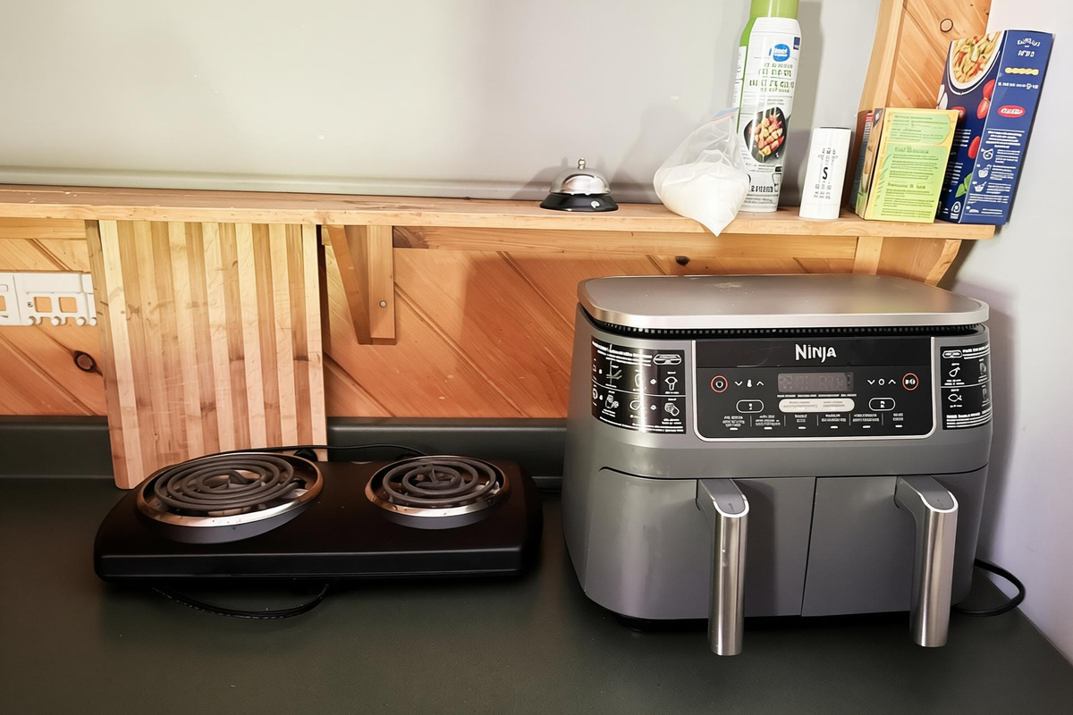 Hot plate and airfryer
