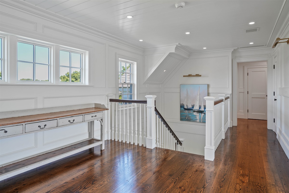 2nd Floor Landing