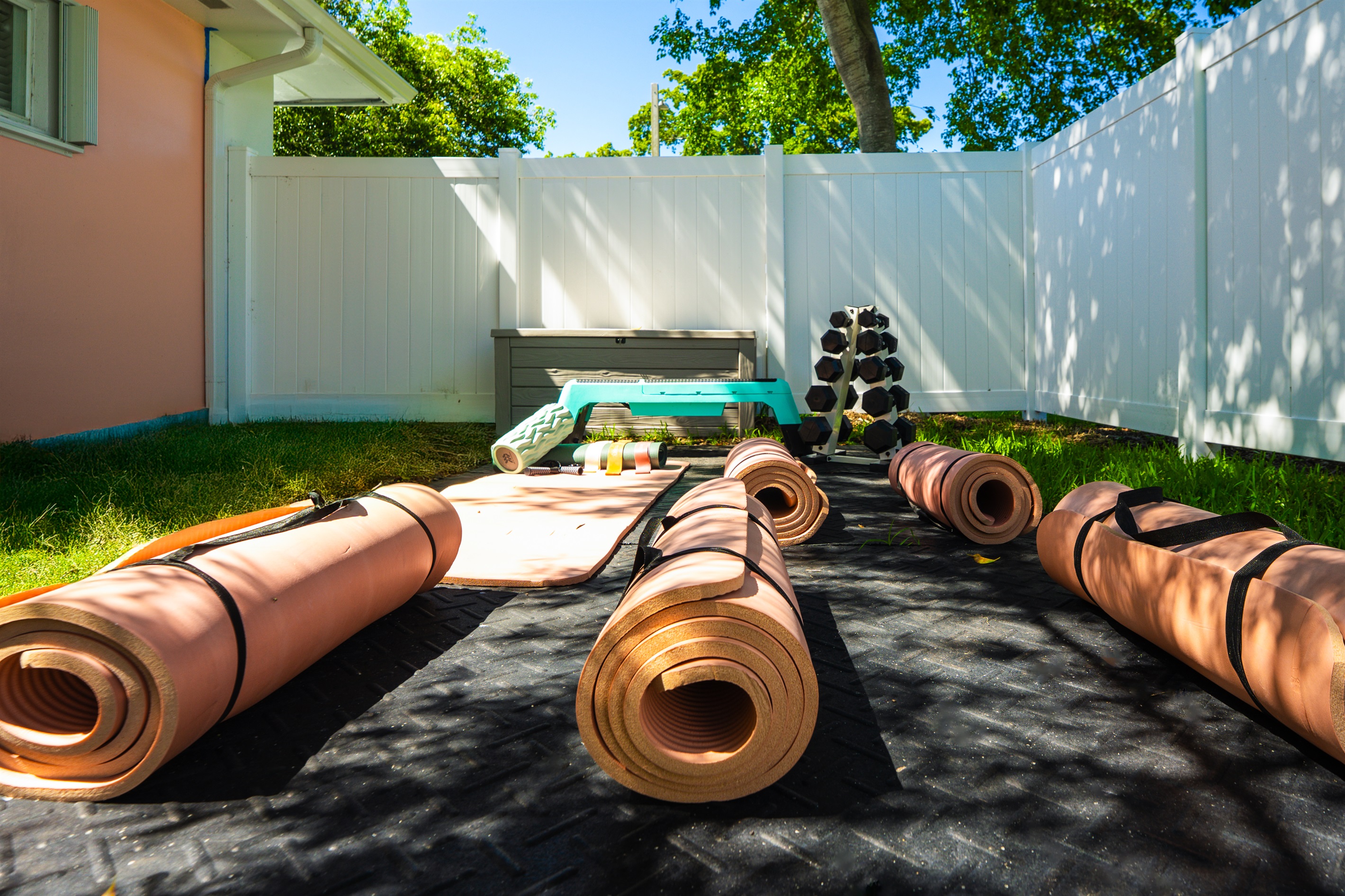 Private Outdoor Wellness & Meditation Space 🌿
Unwind, stretch, and recharge in this peaceful backyard wellness retreat featuring yoga mats, free weights, and a serene tropical setting perfect for meditation, morning movement, or mindful relaxation.
