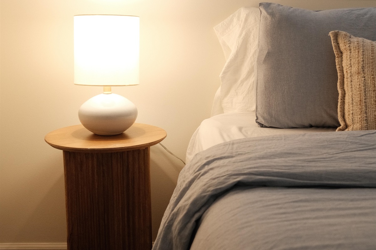 Bedroom 2 w/ queen bed