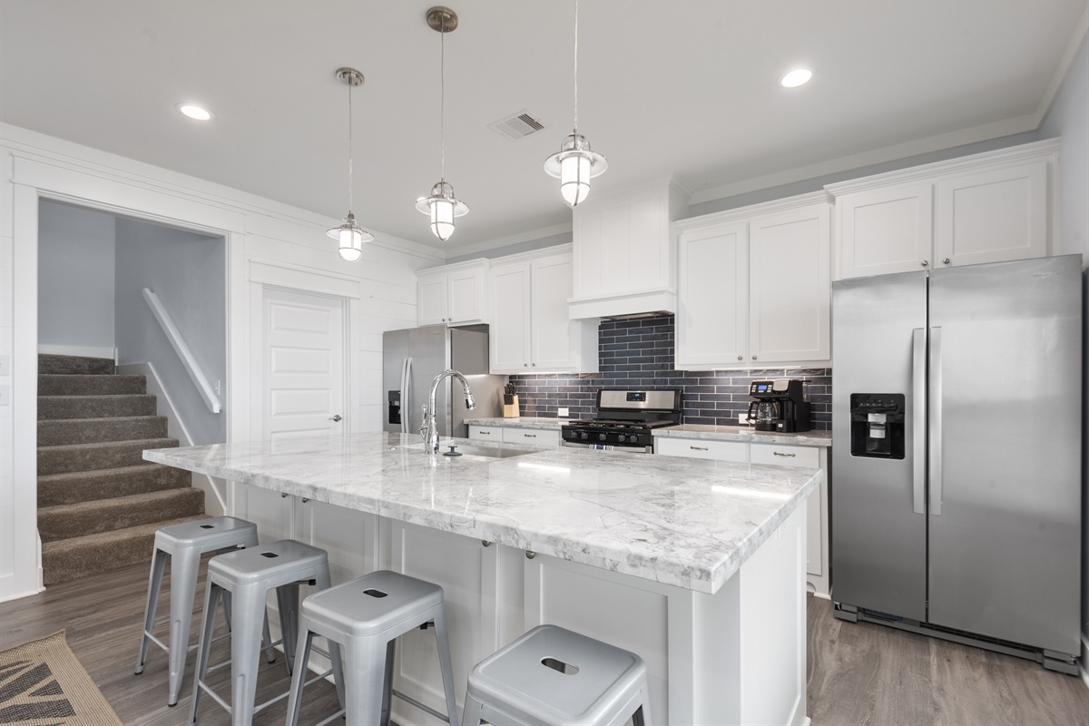 d4414581574e410d897398cbd33e00ac Large | Beachhouse | Texas | TX | Vacation Homes | Galveston | Crystal Beach | Kokomo | Breezy Days | Beachfront Elegance | Sunrise Serenity | Southern Sands Property Management, LLC