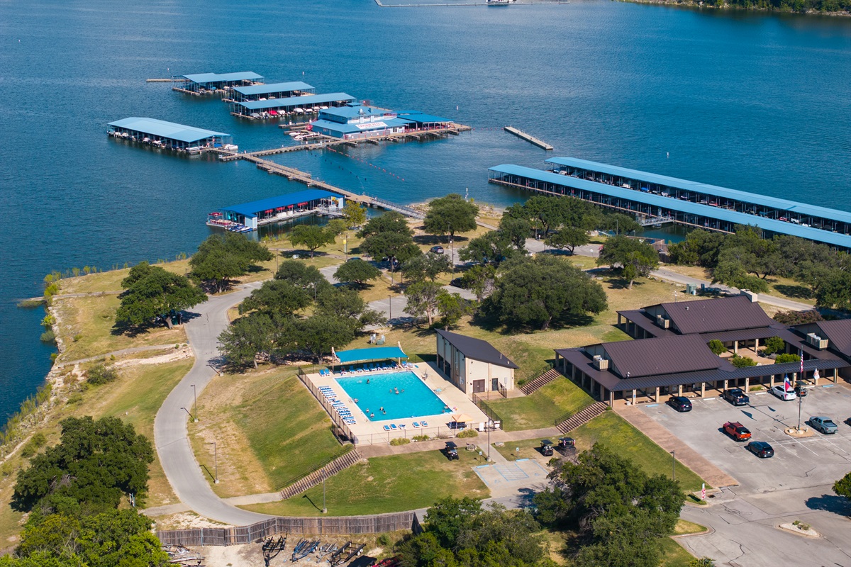 The neighborhood pool, located near Captain Pete’s, is accessible with your guest key card. Perfect for a swim after dinner or a relaxing afternoon with a view.