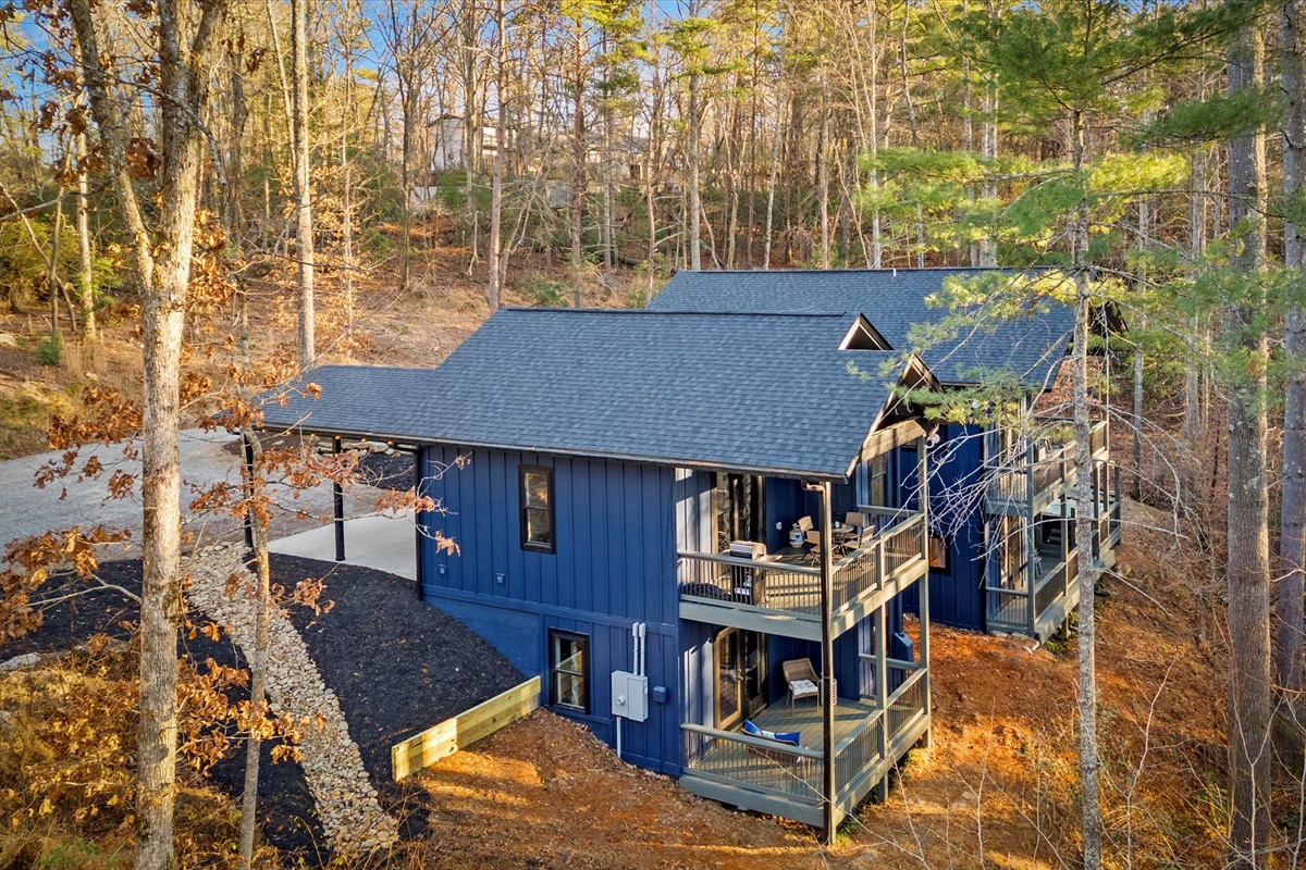 Side view of Backwoods Retreat