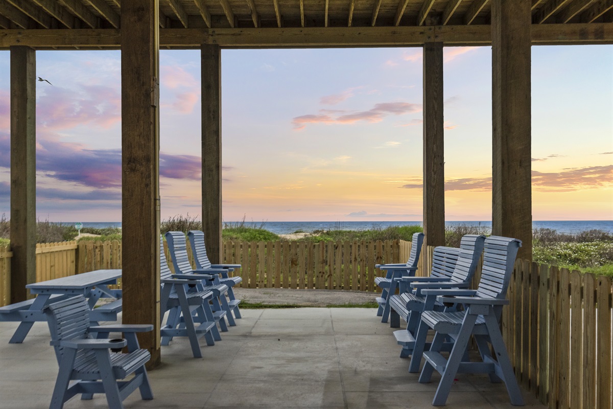 d459f3425c2849d78e7b693fc2bbae2a Large | Beachhouse | Texas | TX | Vacation Homes | Galveston | Crystal Beach | Kokomo | Breezy Days | Beachfront Elegance | Sunrise Serenity | Southern Sands Property Management, LLC