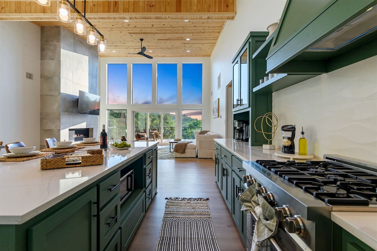 Kitchen Oasis: Bright, modern space with stunning views for culinary adventures and relaxation!
