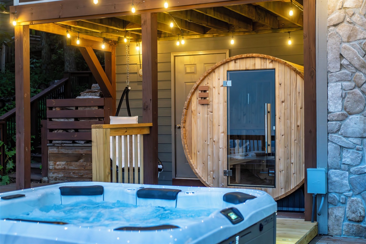 Outdoor spa tub