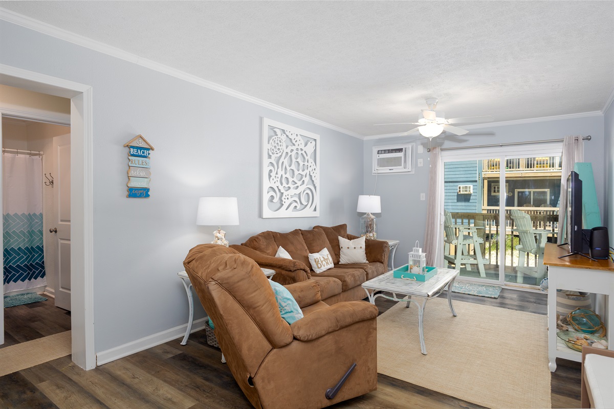 Living space ideal for unwinding after a day at the beach