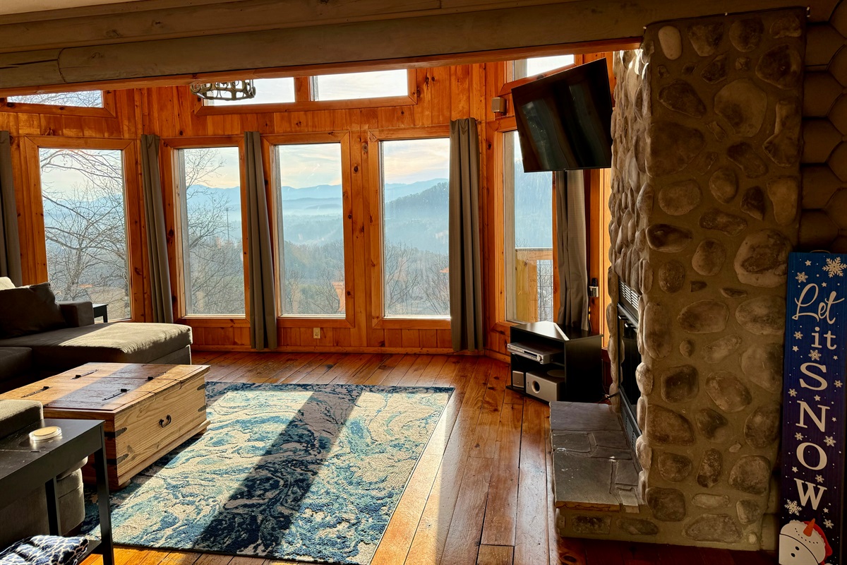 WINTER FIREPLACE & VIEW
