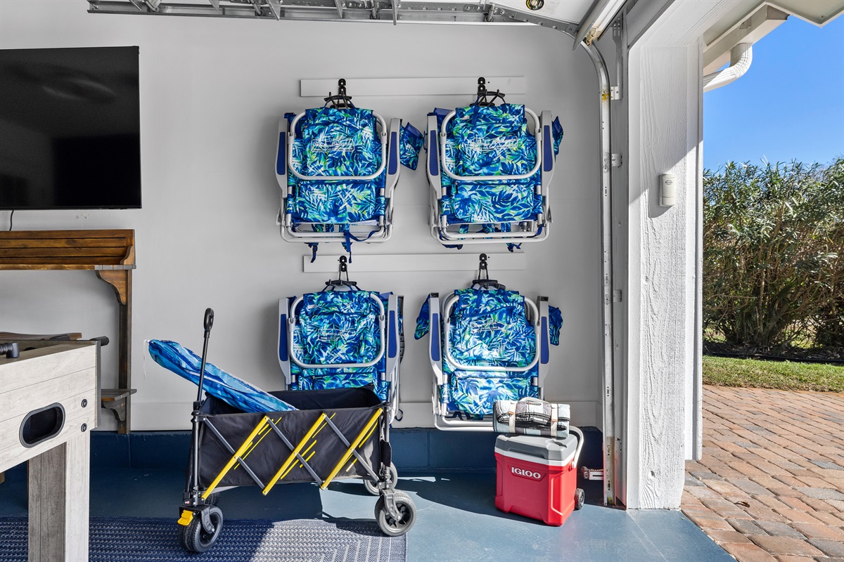 Vacation made easy ☀️
Grab a chair, pack the cooler, and head to the beach &mdash; all the essentials ready and waiting at Pickleball Point.