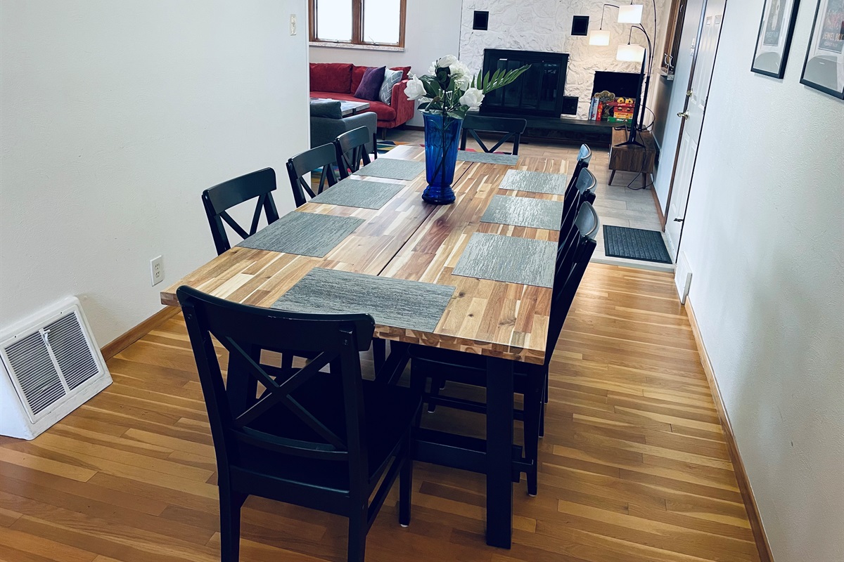 Dining space for 8