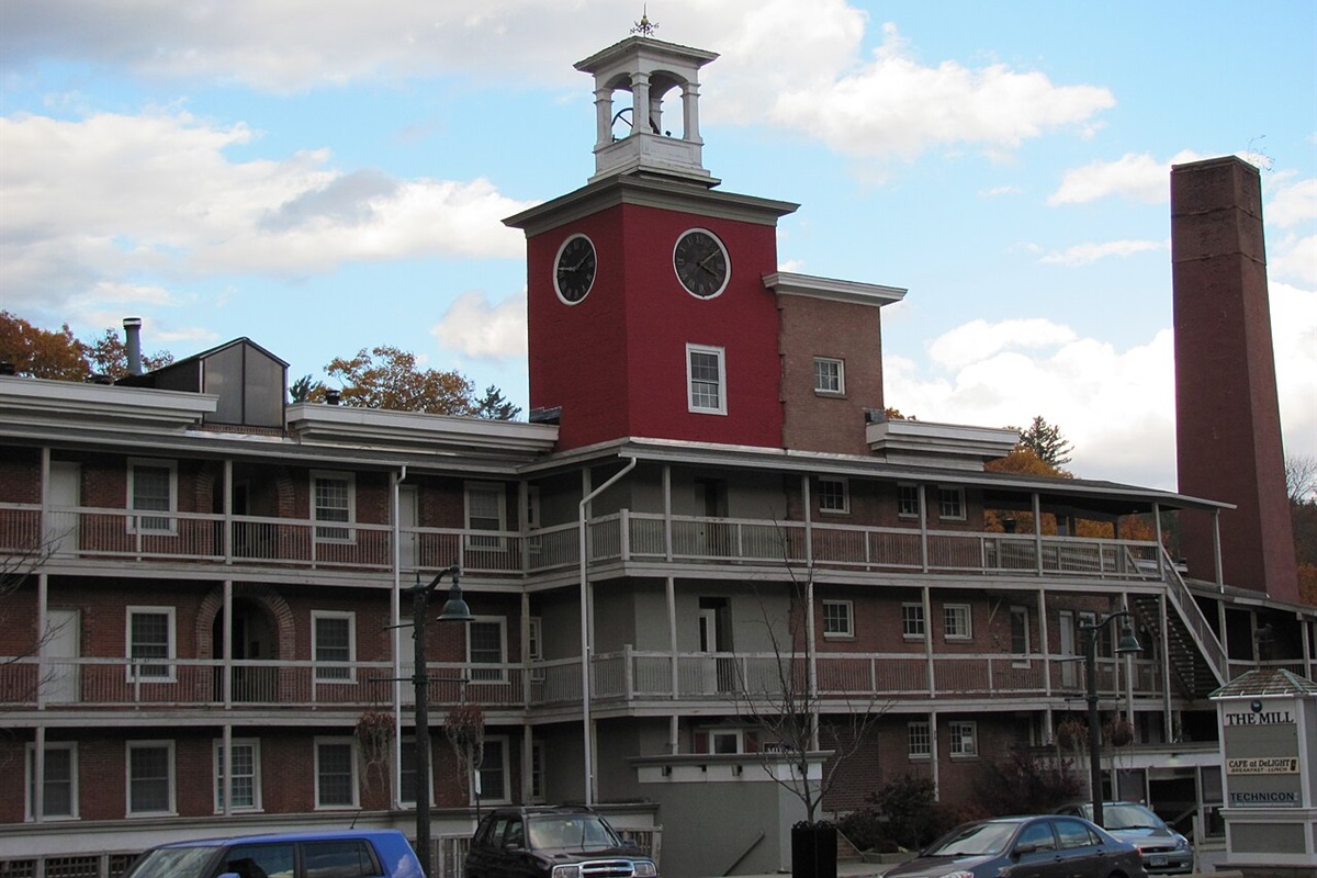 Historic Woolen Mill						
	The Woolen Mill, Ludlow Village Historic District" by Tyler Goodrich is licensed under CC BY-SA 3.0.
