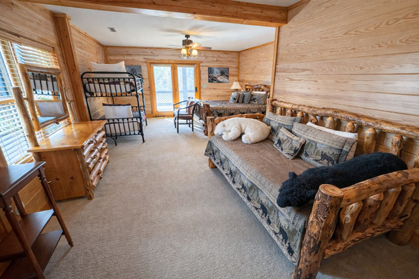 Bedroom 3, Majestica Lodge