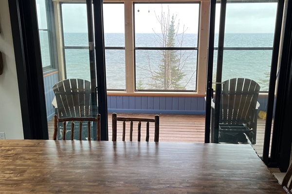 3 Season porch offers great view of Lake Superior. 
Perfect for morning coffee or tea. 