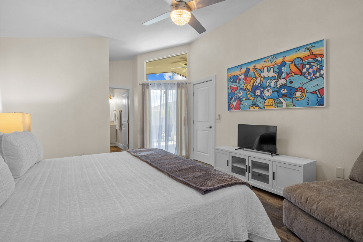 Flooded with beautiful natural light. Entry doo leads you in from the family room.