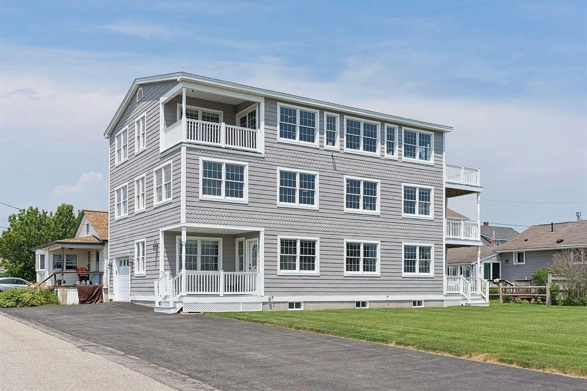 Exterior - Photo 1